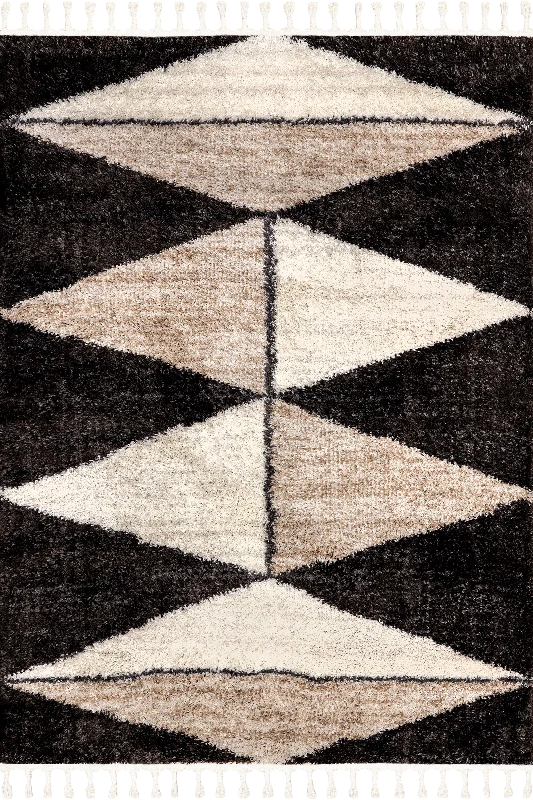 Alexia Diamond Tasseled Rug | Brown