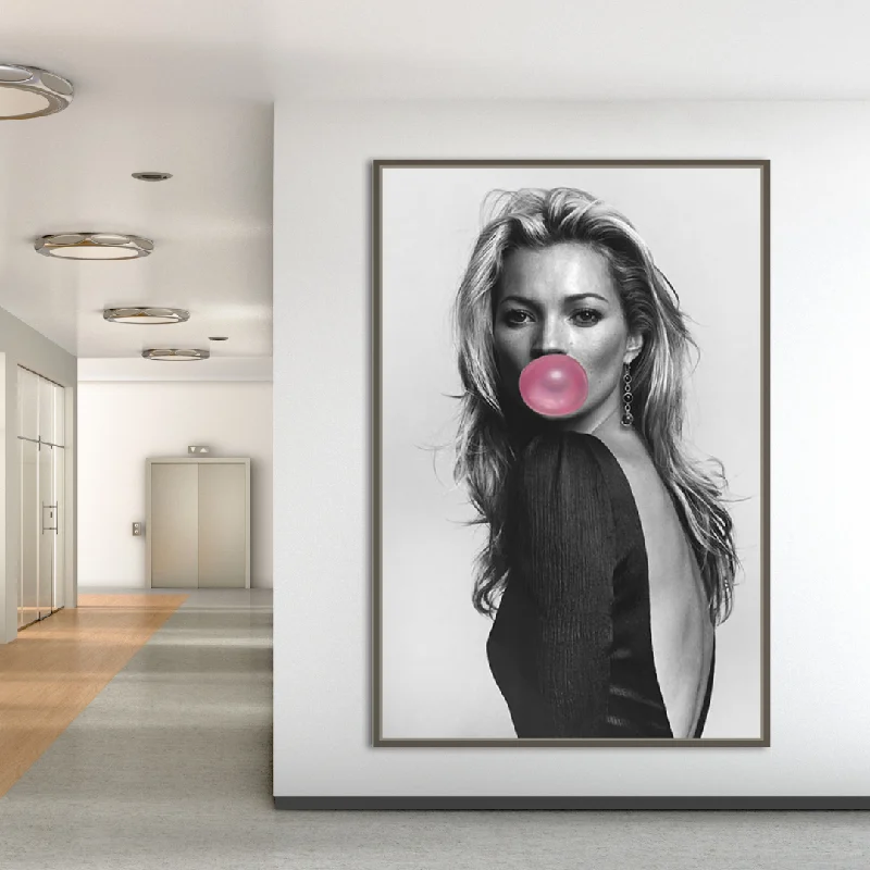 Kate Moss Chewing Gum Art: Explore Unique Masterpieces